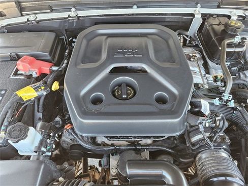 Used 2023 Jeep Wrangler Sahara image 20