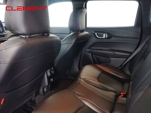 Used 2024 Jeep Compass Trailhawk image 39