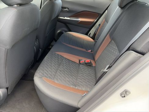 Certified 2024 Nissan Kicks SR FWD image 8