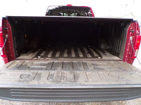 Used 2018 Ford F150 Lariat w/ Equipment Group 502A Luxury image 7