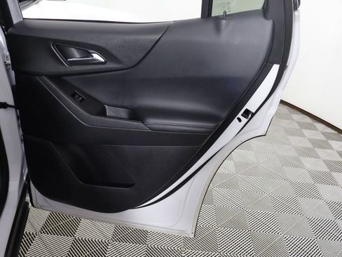 Used 2025 Chevrolet Equinox LT AWD/4WD image 25