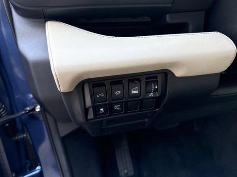 Used 2022 Subaru Ascent Limited w/ Technology Package AWD/4WD image 14