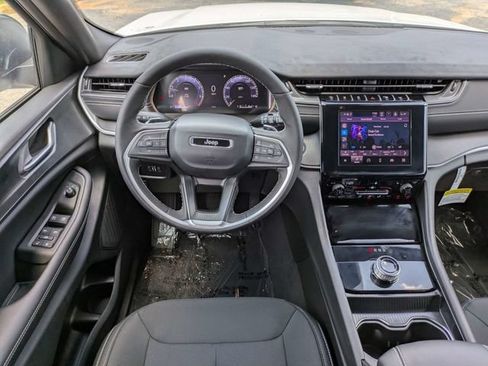 New 2026 Jeep Grand Cherokee Laredo X RWD image 18