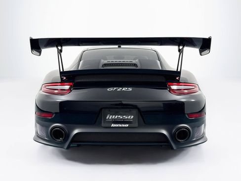 Used 2018 Porsche 911 GT2 RS RWD image 4