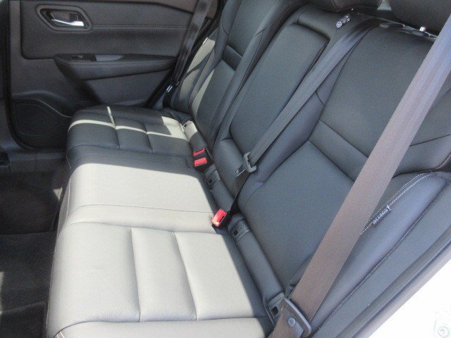 Used 2023 Nissan Rogue SL w/ SL Premium Package FWD image 15