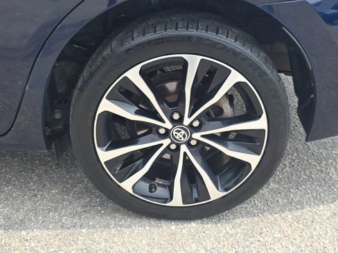 Used 2018 Toyota Corolla SE FWD image 33