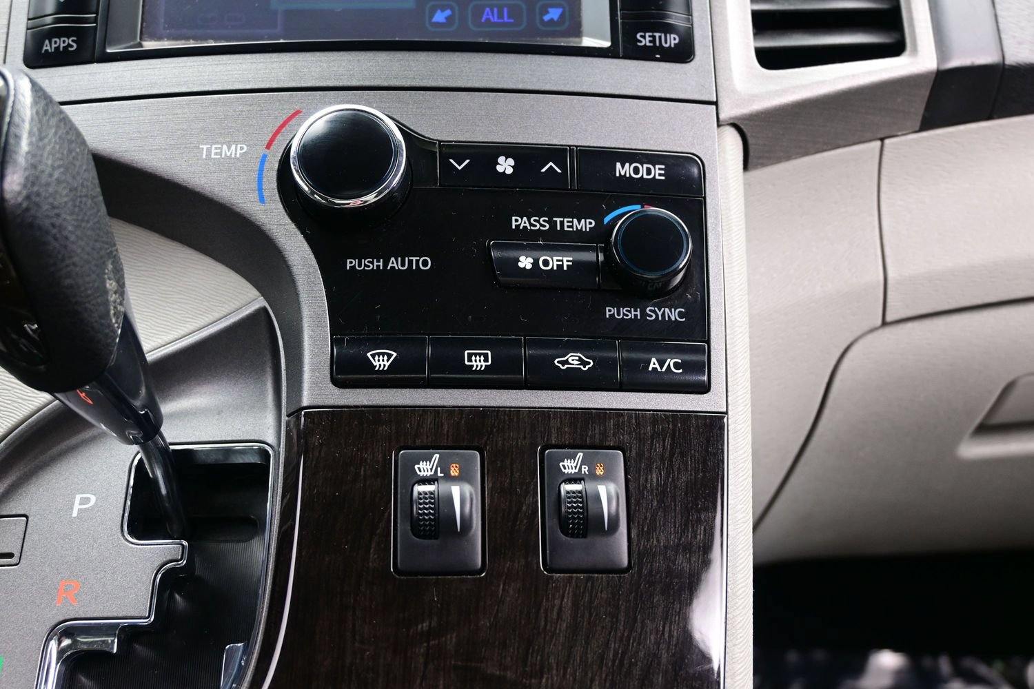 Used 2014 Toyota Venza XLE FWD image 20