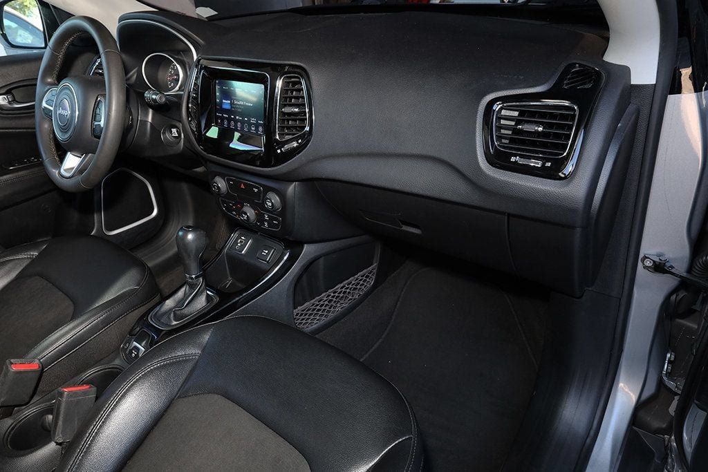 Used 2021 Jeep Compass Latitude FWD image 21
