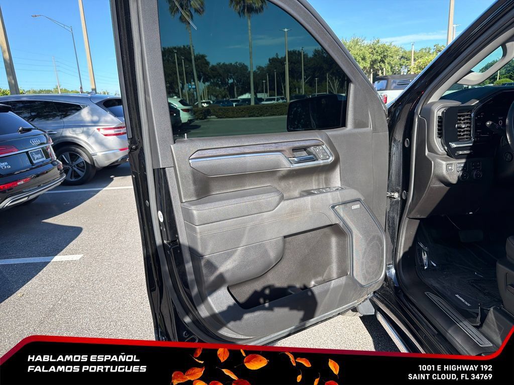 Certified 2025 Chevrolet Silverado 1500 LTZ w/ LTZ Premium Package AWD/4WD image 13