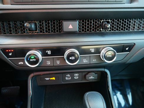 Used 2024 Honda CR-V EX image 23