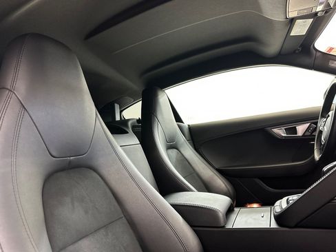 Used 2017 Jaguar F-TYPE Coupe RWD image 32