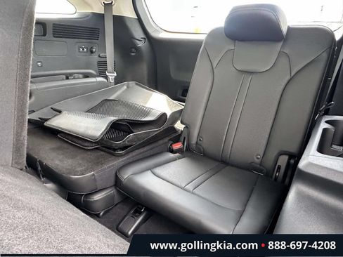 Used 2022 Kia Sorento S w/ Panoramic Sunroof Package AWD/4WD image 11