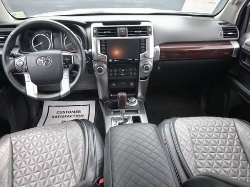 Used 2024 Toyota 4Runner Limited AWD/4WD image 15