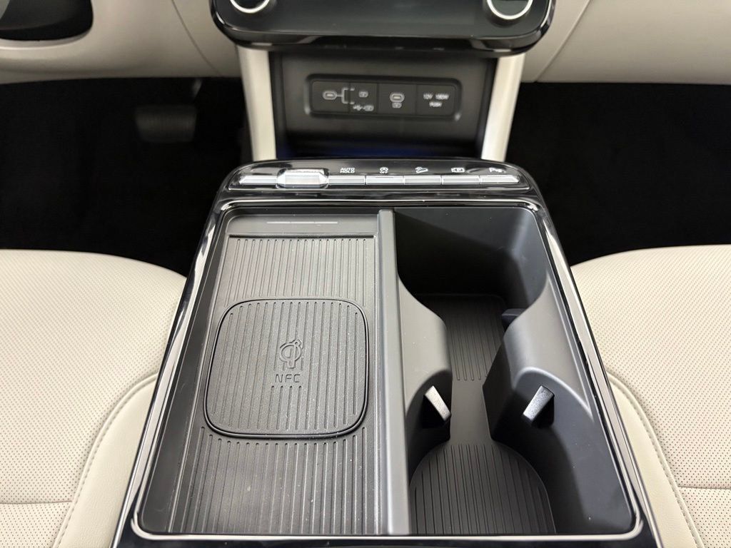 New 2026 Hyundai Tucson Limited FWD image 22