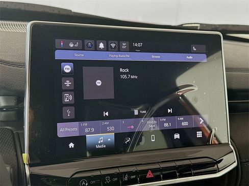 New 2026 Jeep Compass Latitude image 13