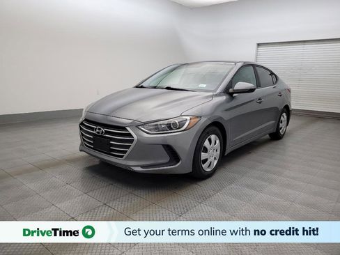 Used 2017 Hyundai Elantra SE image 1