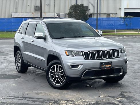 Used 2020 Jeep Grand Cherokee Limited AWD/4WD image 3