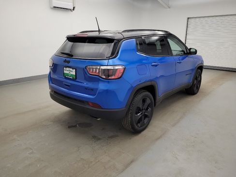 Used 2021 Jeep Compass Latitude image 9