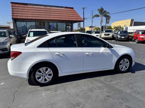 Used 2012 Chevrolet Cruze LS w/ Connectivity Package FWD image 7