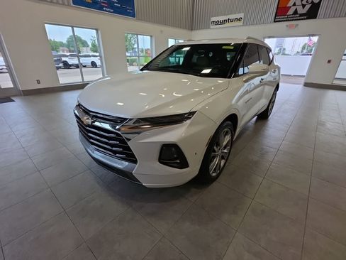 Used 2020 Chevrolet Blazer Premier w/ Driver Confidence II Package AWD/4WD image 1