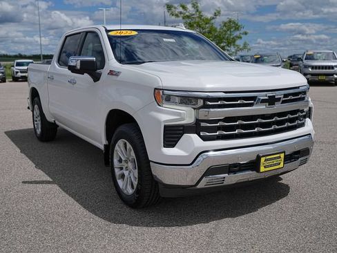 Used 2022 Chevrolet Silverado 1500 LTZ AWD/4WD image 4