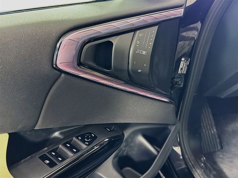 Used 2025 BMW X3 M50 image 19