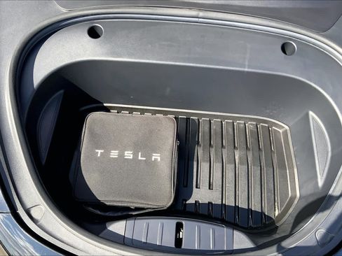 Used 2023 Tesla Model 3 Standard Range RWD image 29
