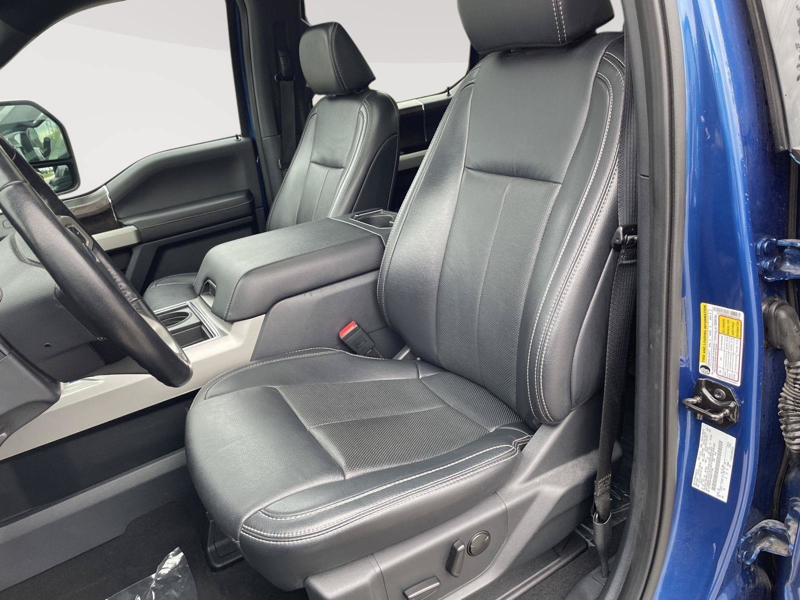 Used 2022 Ford F250 Lariat w/ Lariat Value Package AWD/4WD image 3