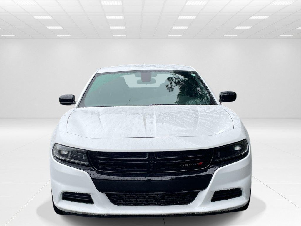 Used 2023 Dodge Charger SXT w/ Blacktop Package RWD image 2