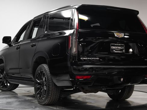 Used 2022 Cadillac Escalade Sport Platinum image 46