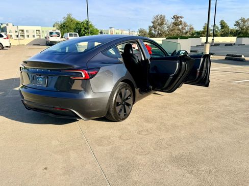 Used 2024 Tesla Model 3 Standard Range RWD image 32