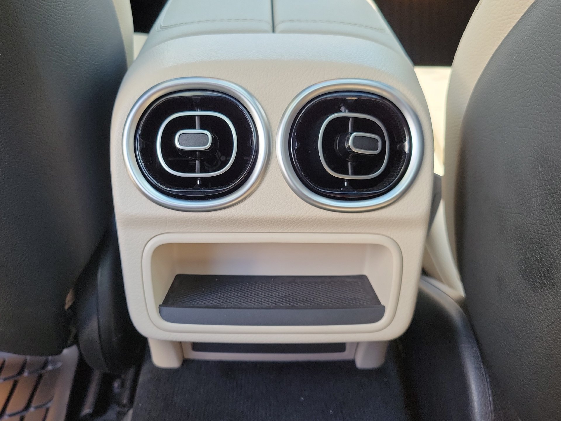 Used 2023 Mercedes-Benz C 300 Sedan image 17