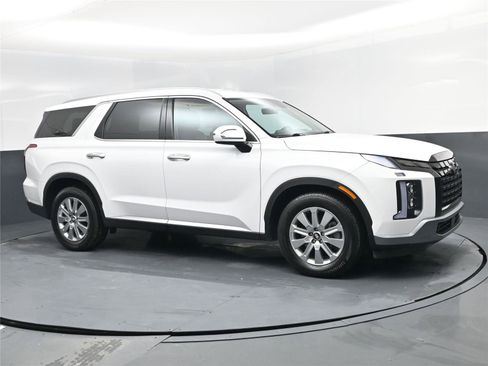 Used 2025 Hyundai Palisade SEL image 2