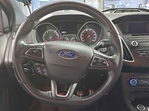 Used 2017 Ford Focus ST FWD image 19