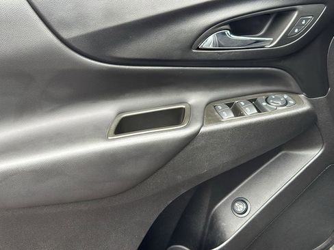 Used 2024 Chevrolet Equinox LT image 8