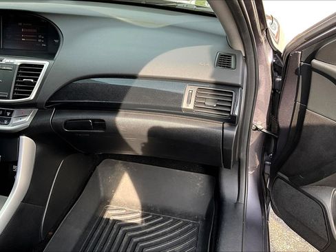 Used 2014 Honda Accord Sport image 27