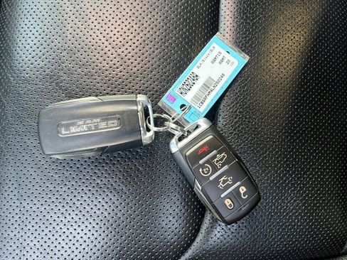 Used 2020 RAM 1500 Limited image 31