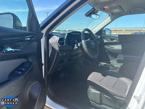 Used 2025 Chevrolet TrailBlazer LS w/ LS Confidence Package image 12