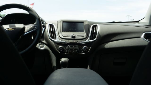 Used 2023 Chevrolet Equinox LT FWD image 14