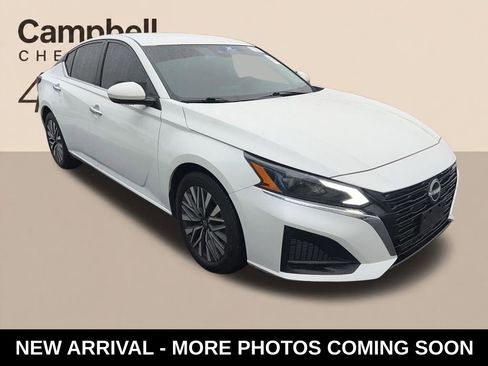 Used 2023 Nissan Altima 2.5 SV FWD image 6
