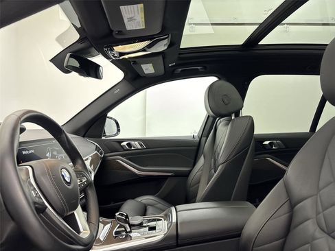 Used 2023 BMW X5 xDrive40i w/ Premium Package image 24