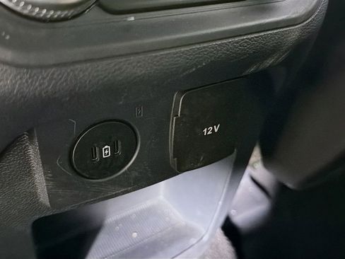Used 2025 Ford Explorer ST-Line w/ ST-Line Street Pack AWD/4WD image 29
