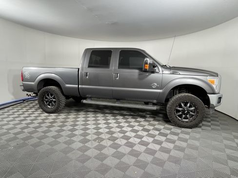 Used 2013 Ford F250 Lariat w/ Lariat Ultimate Pkg AWD/4WD image 6