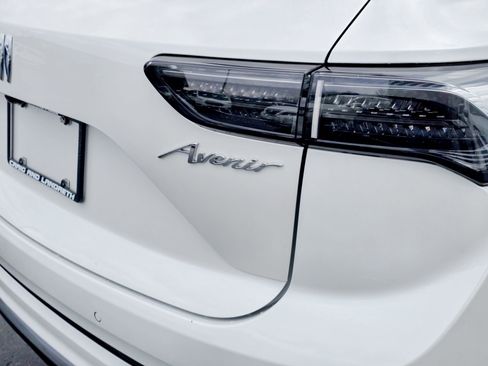 Used 2024 Buick Envision Avenir image 22