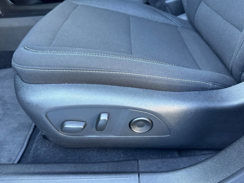 Used 2026 Chevrolet Equinox EV LT w/ Comfort Package AWD/4WD image 14