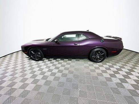 Used 2022 Dodge Challenger R/T w/ Performance Handling Group image 6