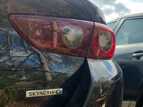 Certified 2025 MAZDA MAZDA3 s image 19