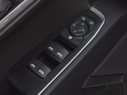 Used 2022 Chevrolet Silverado 1500 LT image 25