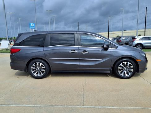 Used 2023 Honda Odyssey EX-L image 7