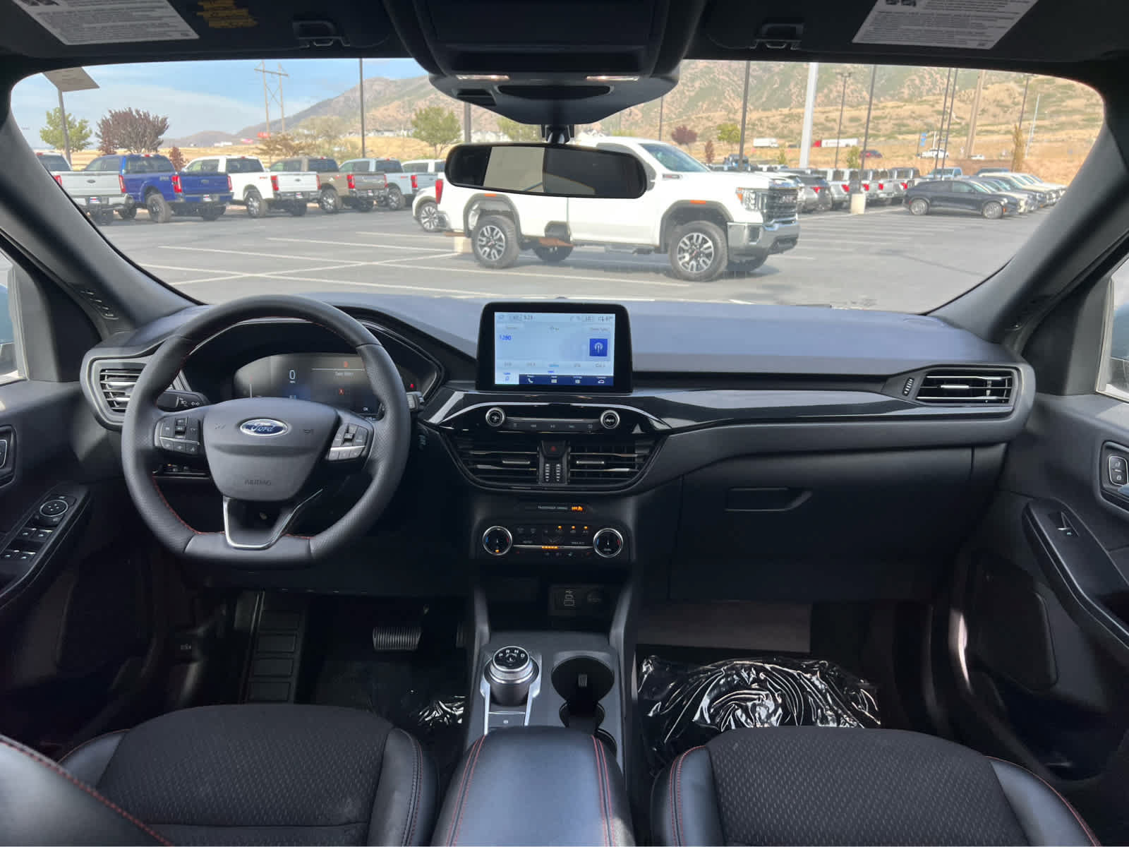 Used 2025 Ford Escape ST-Line Select AWD/4WD image 27